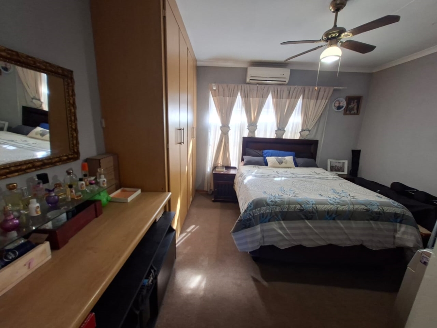 3 Bedroom Property for Sale in Azalea Park North West